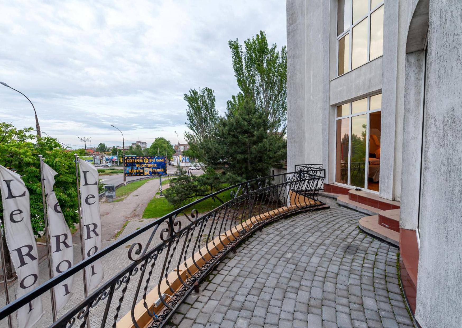 Hotel Palace Ukraine Mykolaiv Exterior photo